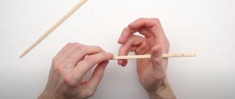 How to eat with chopsticks: take the first chopstick